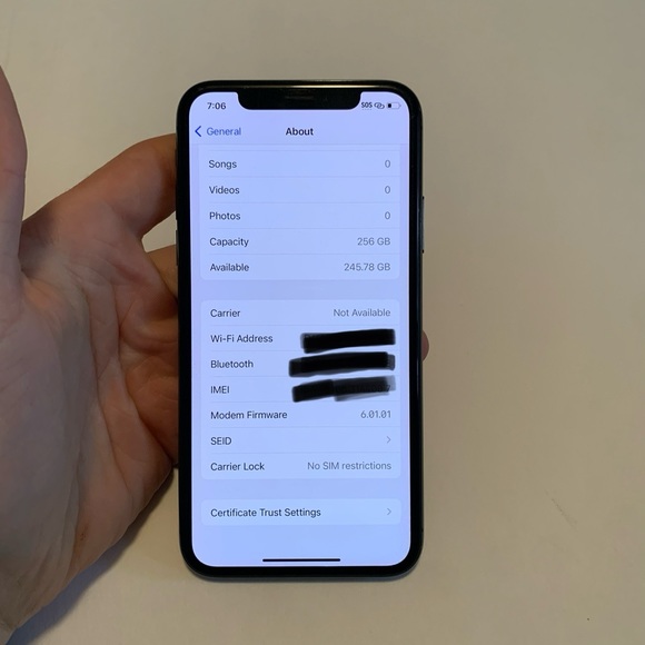 Apple iPhone X - 256GB - Space Gray (Unlocked) A1865 (CDMA + GSM) - Picture 10 of 11